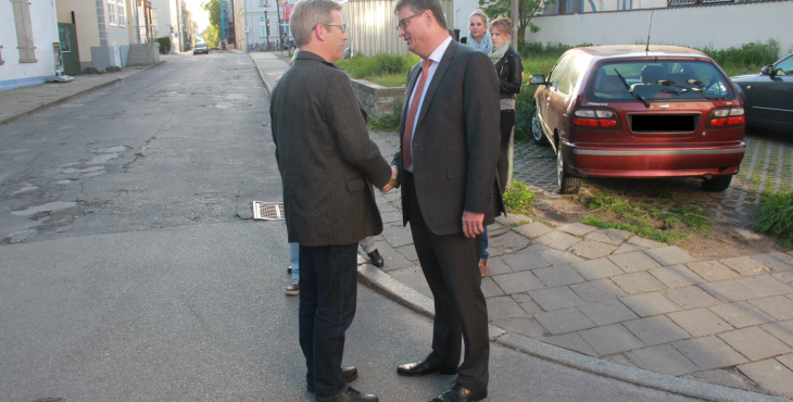 Jörg Hochheim gab sich als fairer Verlierer und gratulierte Stefan Fassbinder zum Wahlsieg.