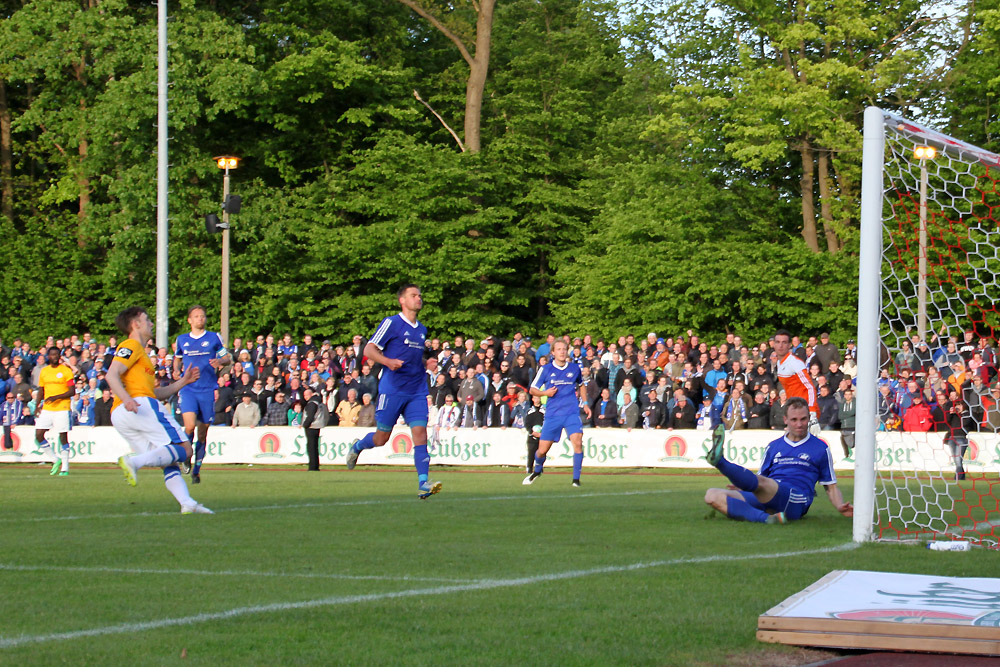 Der Landespokal geht 2015 an Hansa Rostock – Greifswald hält dem Ansturm stand