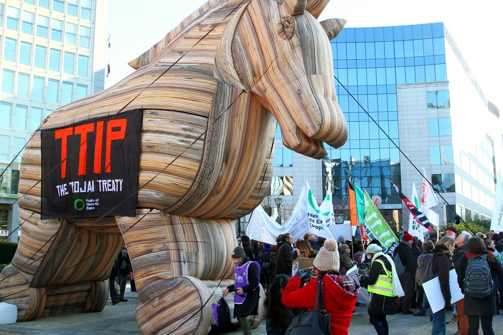 Was gehen uns TTIP, CETA und TiSA an?
